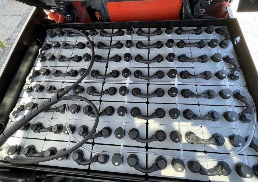 Linde E 25 -387 (Batteria NUOVA) - Elektroiekrāvējs: foto 4 Linde E 25 -387 (Batteria NUOVA) - Elektroiekrāvējs: foto 4