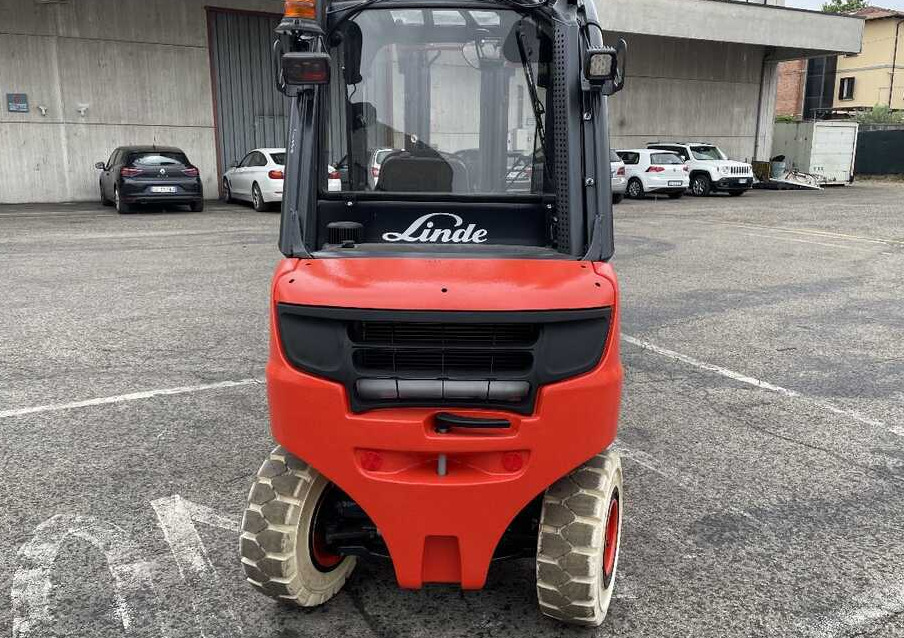 Linde H 25 D-02 - Dīzeļiekrāvējs: foto 3 Linde H 25 D-02 - Dīzeļiekrāvējs: foto 3