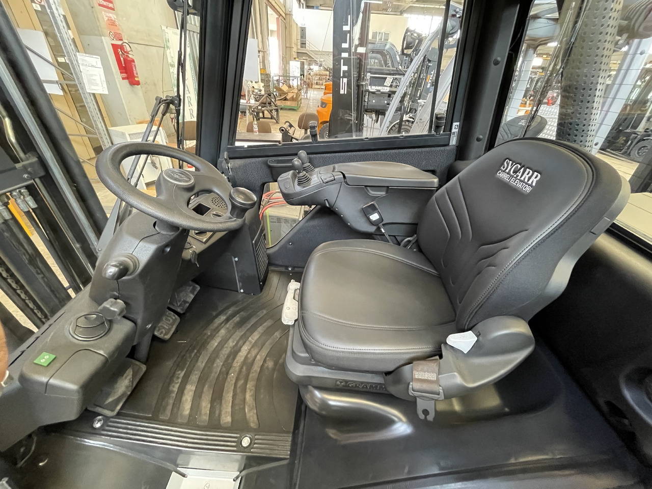 Linde H 25 D - Dīzeļiekrāvējs: foto 4 Linde H 25 D - Dīzeļiekrāvējs: foto 4