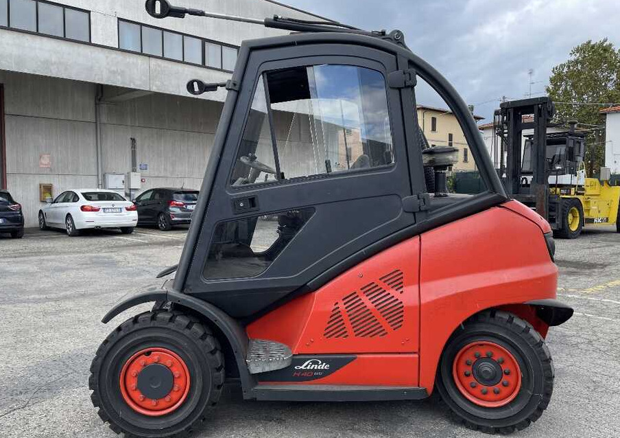 Linde H 40 D-02 senza montante - Dīzeļiekrāvējs: foto 2 Linde H 40 D-02 senza montante - Dīzeļiekrāvējs: foto 2