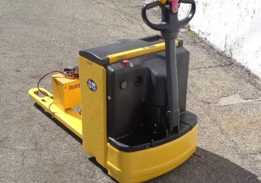 OM TL 18 AC (BATTERIA 2019) - Rokas palešu ratiņi: foto 2 OM TL 18 AC (BATTERIA 2019) - Rokas palešu ratiņi: foto 2