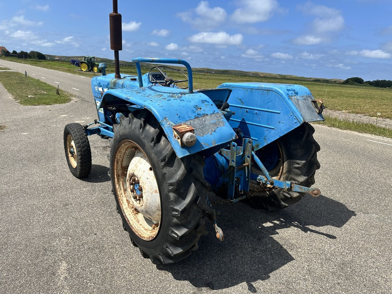 Traktors Ford 2000: foto 5