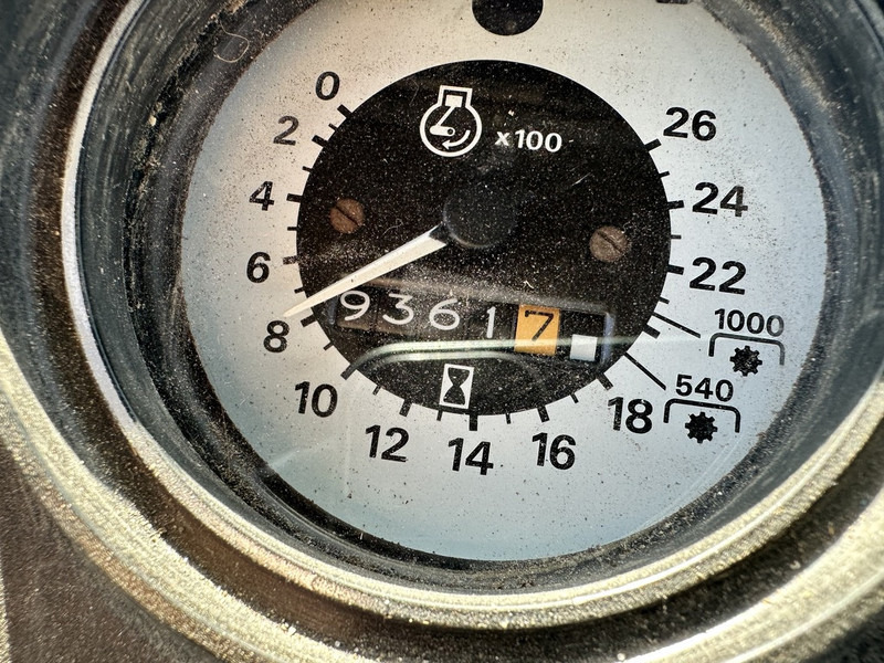 Ford 6610 - Traktors: foto 5 Ford 6610 - Traktors: foto 5