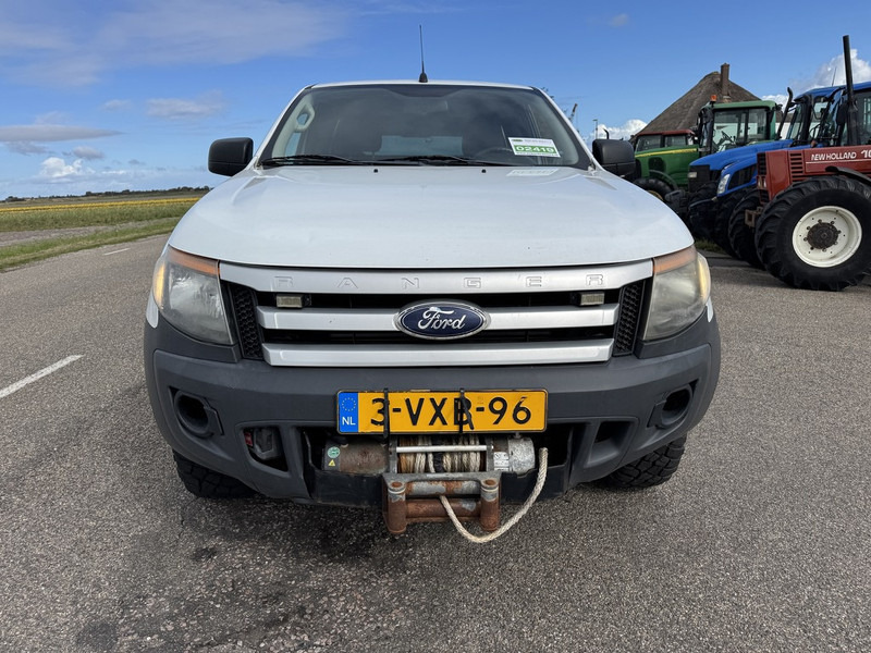 Ford Ranger - Automašīna ar kravas platformu: foto 2 Ford Ranger - Automašīna ar kravas platformu: foto 2