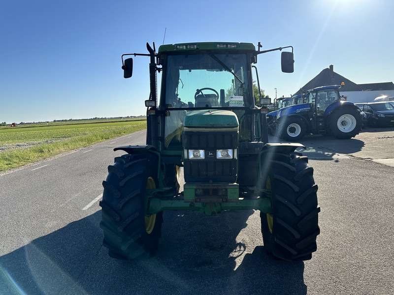 John Deere 6400 - Traktors: foto 2 John Deere 6400 - Traktors: foto 2
