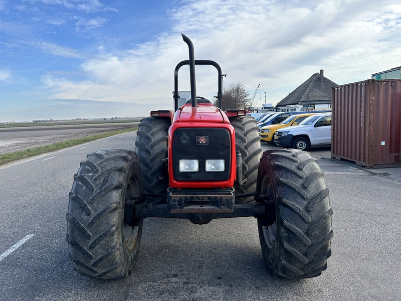 Massey Ferguson 4345 - Traktors: foto 2 Massey Ferguson 4345 - Traktors: foto 2