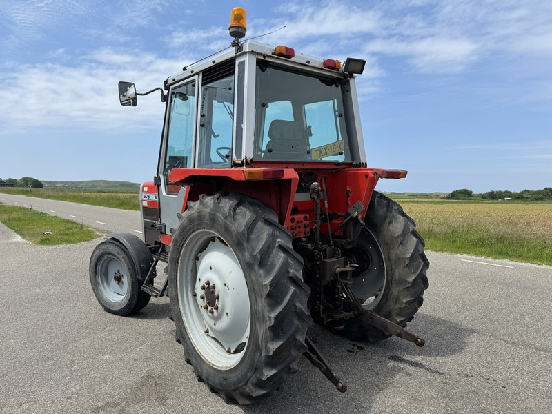 Traktors Massey Ferguson 675: foto 9