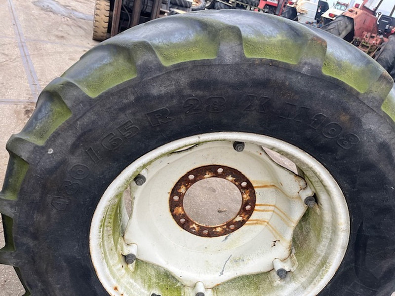 Riepa Michelin 480/65 R28 x 108: foto 8 Riepa Michelin 480/65 R28 x 108: foto 8