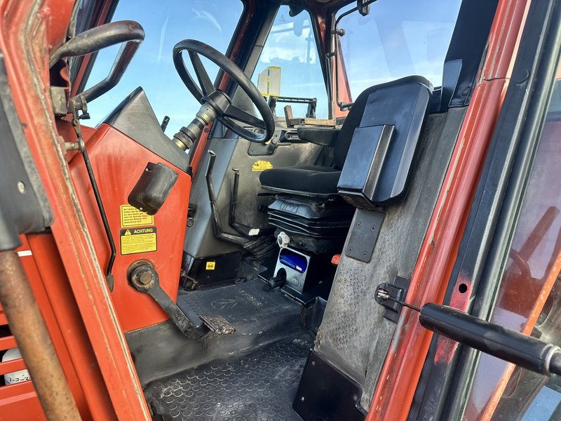New Holland 100-90 DT - Traktors: foto 5 New Holland 100-90 DT - Traktors: foto 5