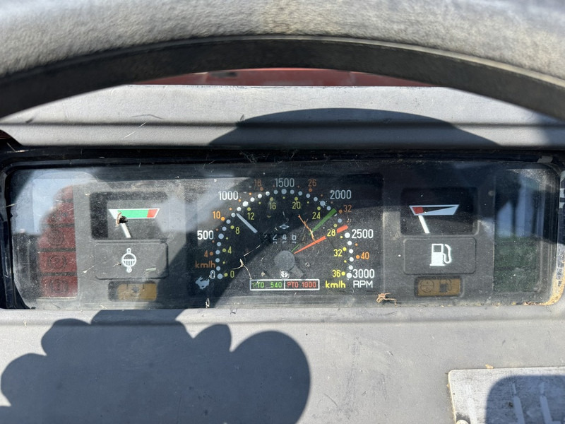 New Holland 80-66 DT - Traktors: foto 5 New Holland 80-66 DT - Traktors: foto 5