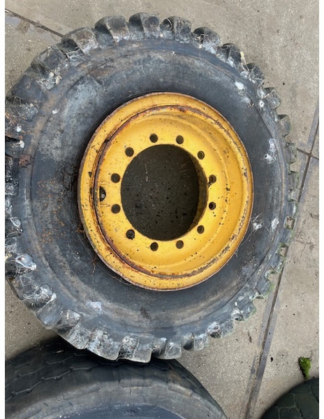 Volvo 17.5R25 - Riteņa disks: foto 5 Volvo 17.5R25 - Riteņa disks: foto 5