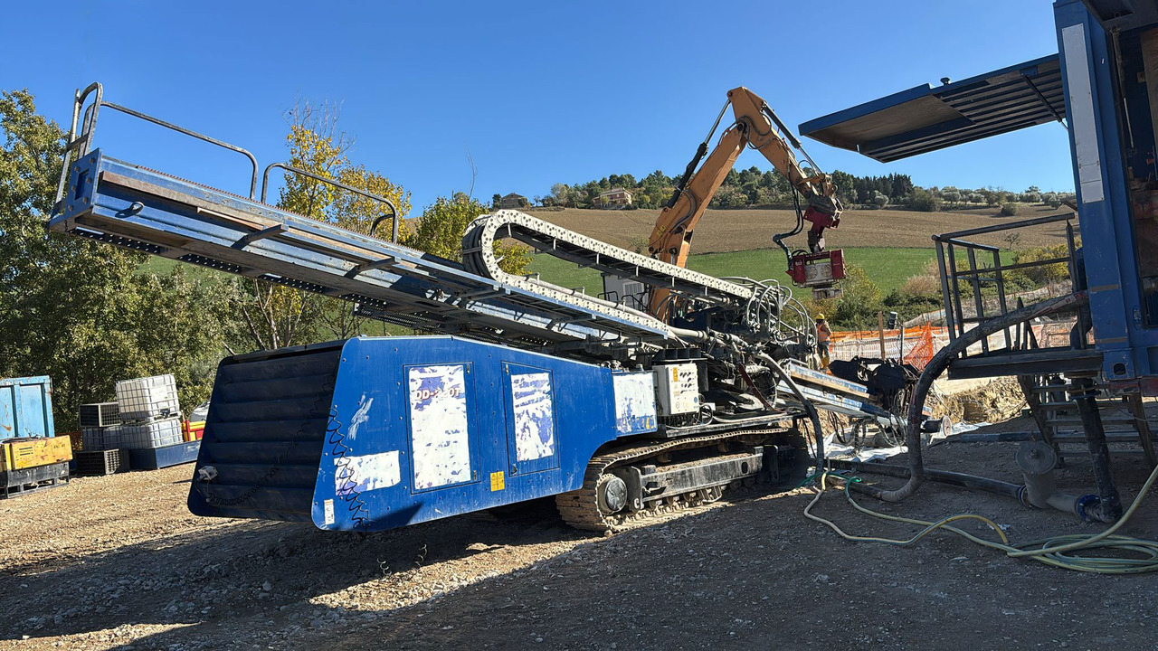 American Auger DD-220T - Horizontālās urbšanas mašīna: foto 3 American Auger DD-220T - Horizontālās urbšanas mašīna: foto 3