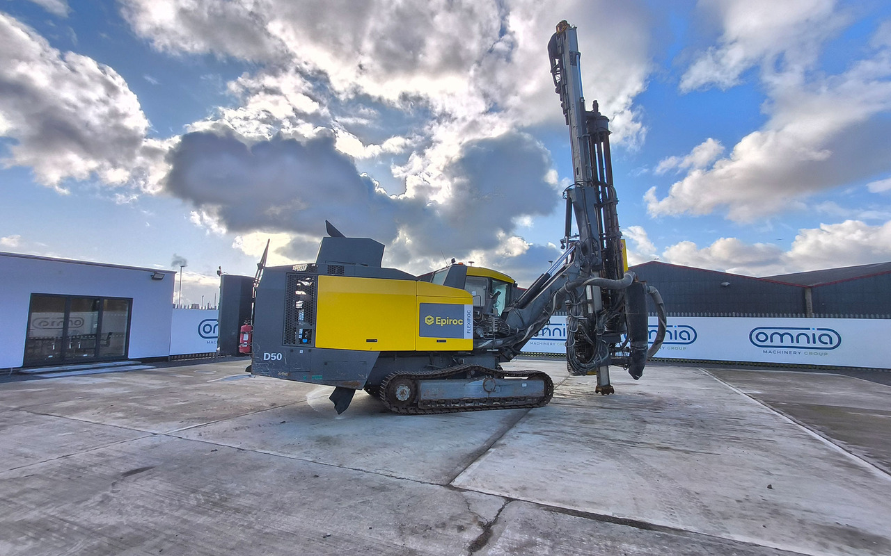Atlas Copco (Epiroc) FlexiROC D50-10SF - Urbšanas mašīna: foto 5 Atlas Copco (Epiroc) FlexiROC D50-10SF - Urbšanas mašīna: foto 5