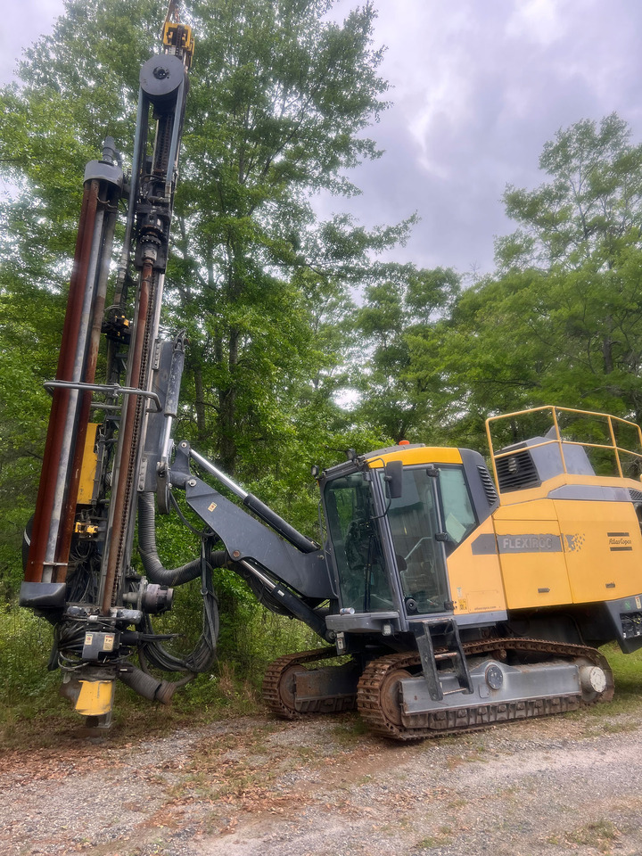 Atlas Copco (Epiroc) FlexiROC D60 - Urbšanas mašīna: foto 3 Atlas Copco (Epiroc) FlexiROC D60 - Urbšanas mašīna: foto 3