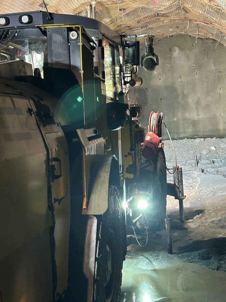 Atlas Copco (Epiroc) Simba ME7C - Horizontālās urbšanas mašīna: foto 5 Atlas Copco (Epiroc) Simba ME7C - Horizontālās urbšanas mašīna: foto 5