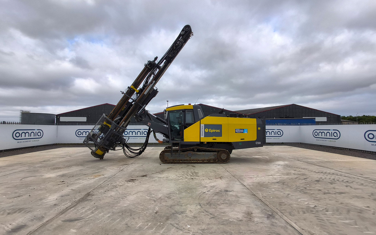 Atlas Copco (Epiroc) SmartROC C50-10SF - Urbšanas mašīna: foto 2 Atlas Copco (Epiroc) SmartROC C50-10SF - Urbšanas mašīna: foto 2