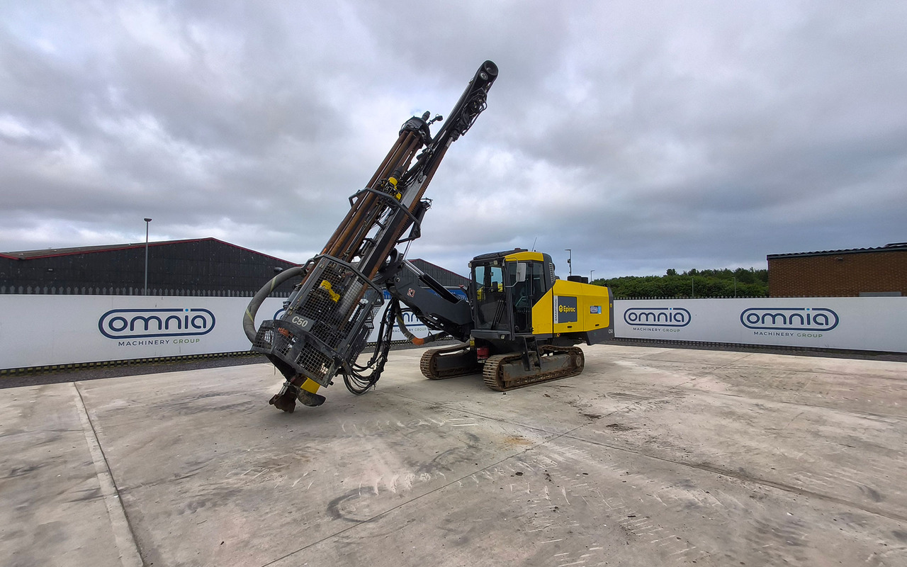 Atlas Copco (Epiroc) SmartROC C50-10SF - Urbšanas mašīna: foto 3 Atlas Copco (Epiroc) SmartROC C50-10SF - Urbšanas mašīna: foto 3