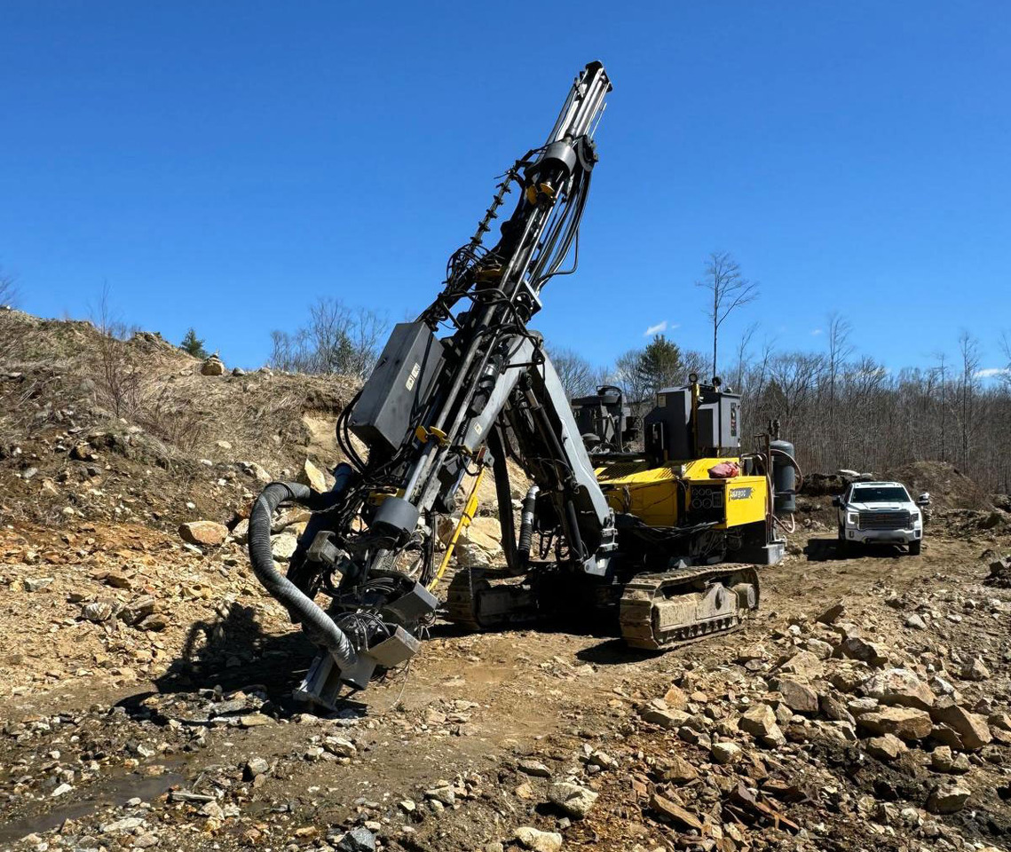 Atlas Copco FlexiROC T30R - Urbšanas mašīna: foto 1 Atlas Copco FlexiROC T30R - Urbšanas mašīna: foto 1