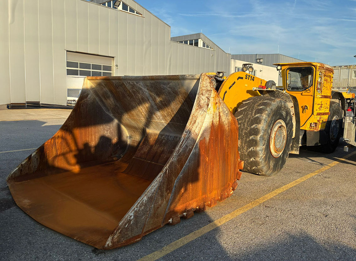 Atlas Copco ST14 - Kalnrūpniecības mašīna: foto 1 Atlas Copco ST14 - Kalnrūpniecības mašīna: foto 1