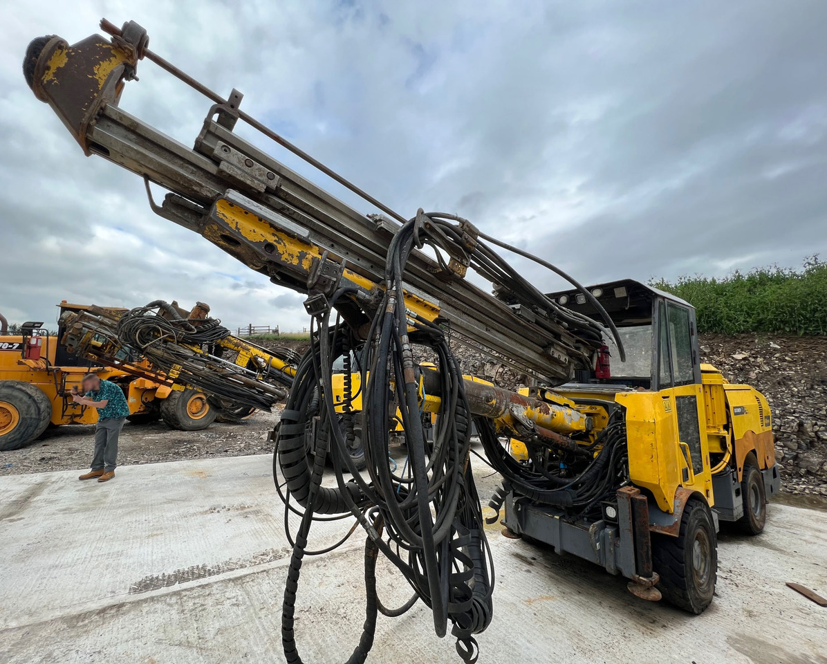 Atlas Copco Simba S7D - Horizontālās urbšanas mašīna: foto 4 Atlas Copco Simba S7D - Horizontālās urbšanas mašīna: foto 4