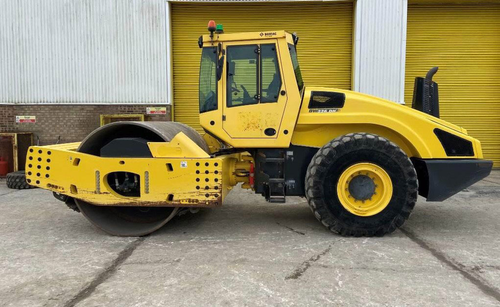Bomag BW 226 DH-41 BVC - Vibrorullis: foto 2 Bomag BW 226 DH-41 BVC - Vibrorullis: foto 2