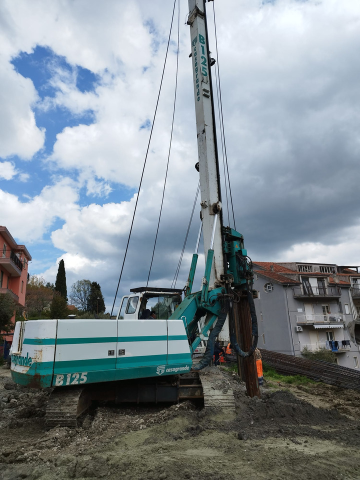 Casagrande B125 - Pāļu dzinējs: foto 4 Casagrande B125 - Pāļu dzinējs: foto 4