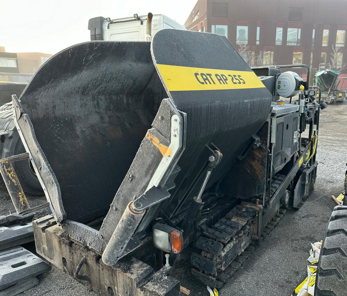 Caterpillar AP255 - Asfalta klājējs: foto 3 Caterpillar AP255 - Asfalta klājējs: foto 3