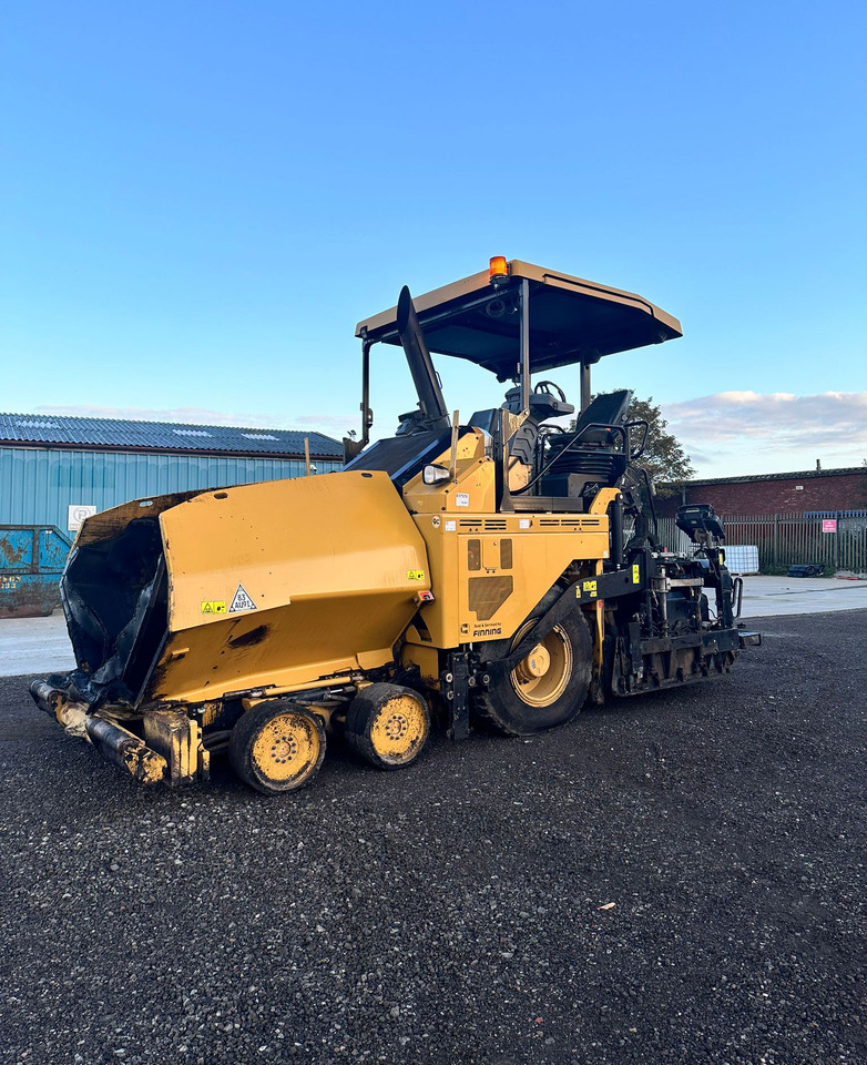 Caterpillar AP500F - Asfalta klājējs: foto 1 Caterpillar AP500F - Asfalta klājējs: foto 1