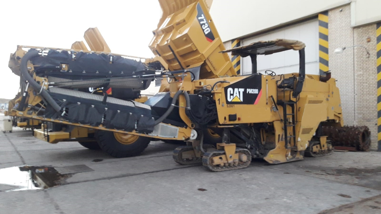 Caterpillar PM 200 - Asfalta frēze: foto 4 Caterpillar PM 200 - Asfalta frēze: foto 4