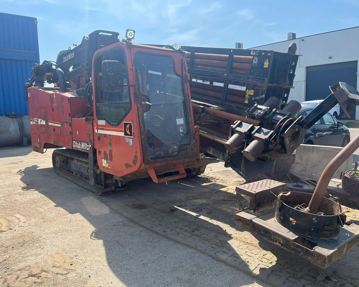 Ditch Witch JT100 Mach 1 - Horizontālās urbšanas mašīna: foto 2 Ditch Witch JT100 Mach 1 - Horizontālās urbšanas mašīna: foto 2