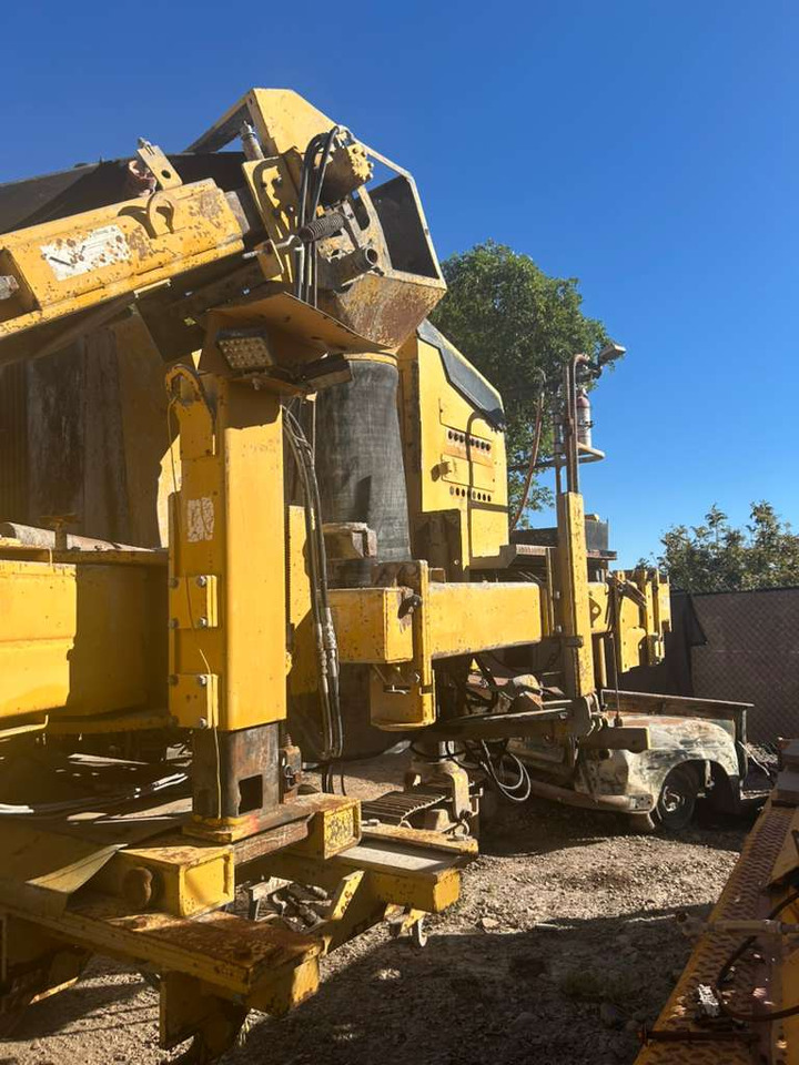 Gomaco Commander III - Asfalta klājējs: foto 4 Gomaco Commander III - Asfalta klājējs: foto 4