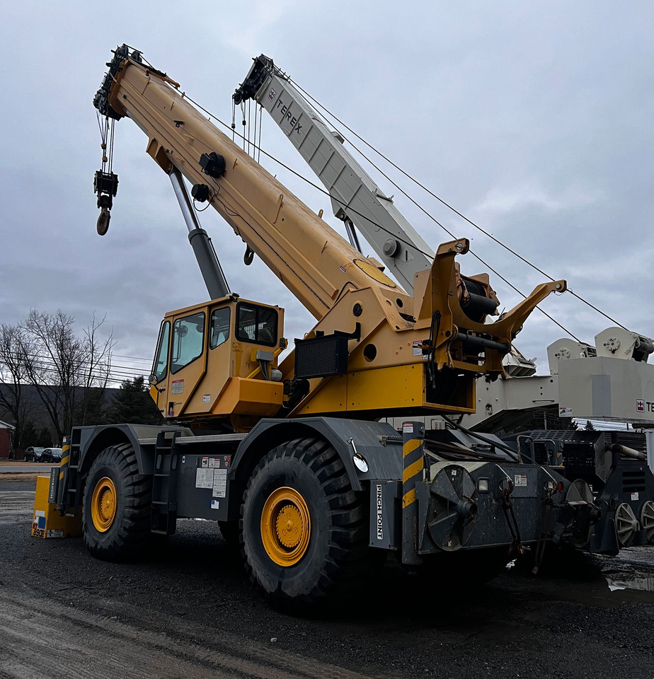 Grove RT890E - Autoceltnis: foto 4 Grove RT890E - Autoceltnis: foto 4