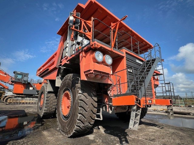 Hitachi EH3500ACII - Bezceļu pašizgāzējs: foto 3 Hitachi EH3500ACII - Bezceļu pašizgāzējs: foto 3