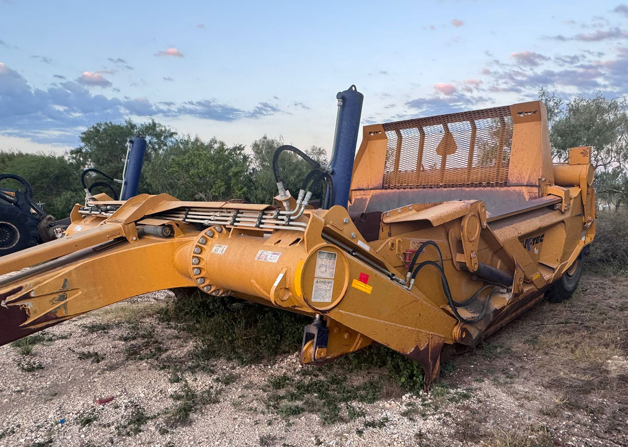 K-Tec 1233 - Skrēperis: foto 3 K-Tec 1233 - Skrēperis: foto 3