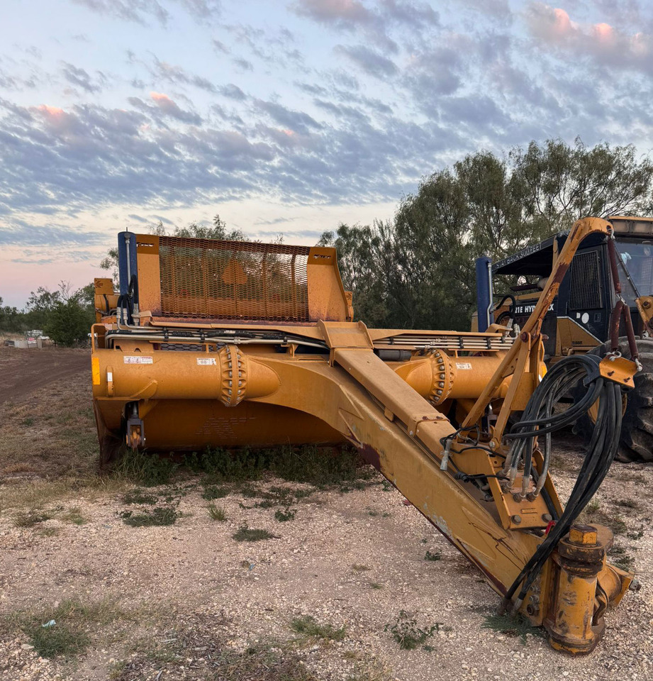 K-Tec 1233 - Skrēperis: foto 4 K-Tec 1233 - Skrēperis: foto 4