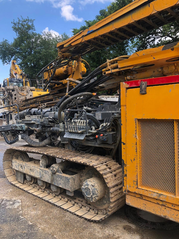 Klemm KR 802-2 - Pāļu dzinējs: foto 4 Klemm KR 802-2 - Pāļu dzinējs: foto 4