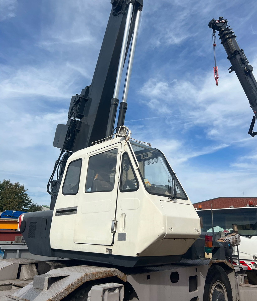 Kobelco RK200 - Autoceltnis: foto 4 Kobelco RK200 - Autoceltnis: foto 4