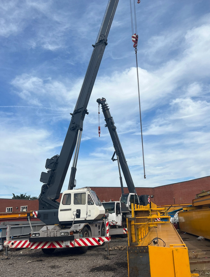 Kobelco RK200 - Autoceltnis: foto 1 Kobelco RK200 - Autoceltnis: foto 1