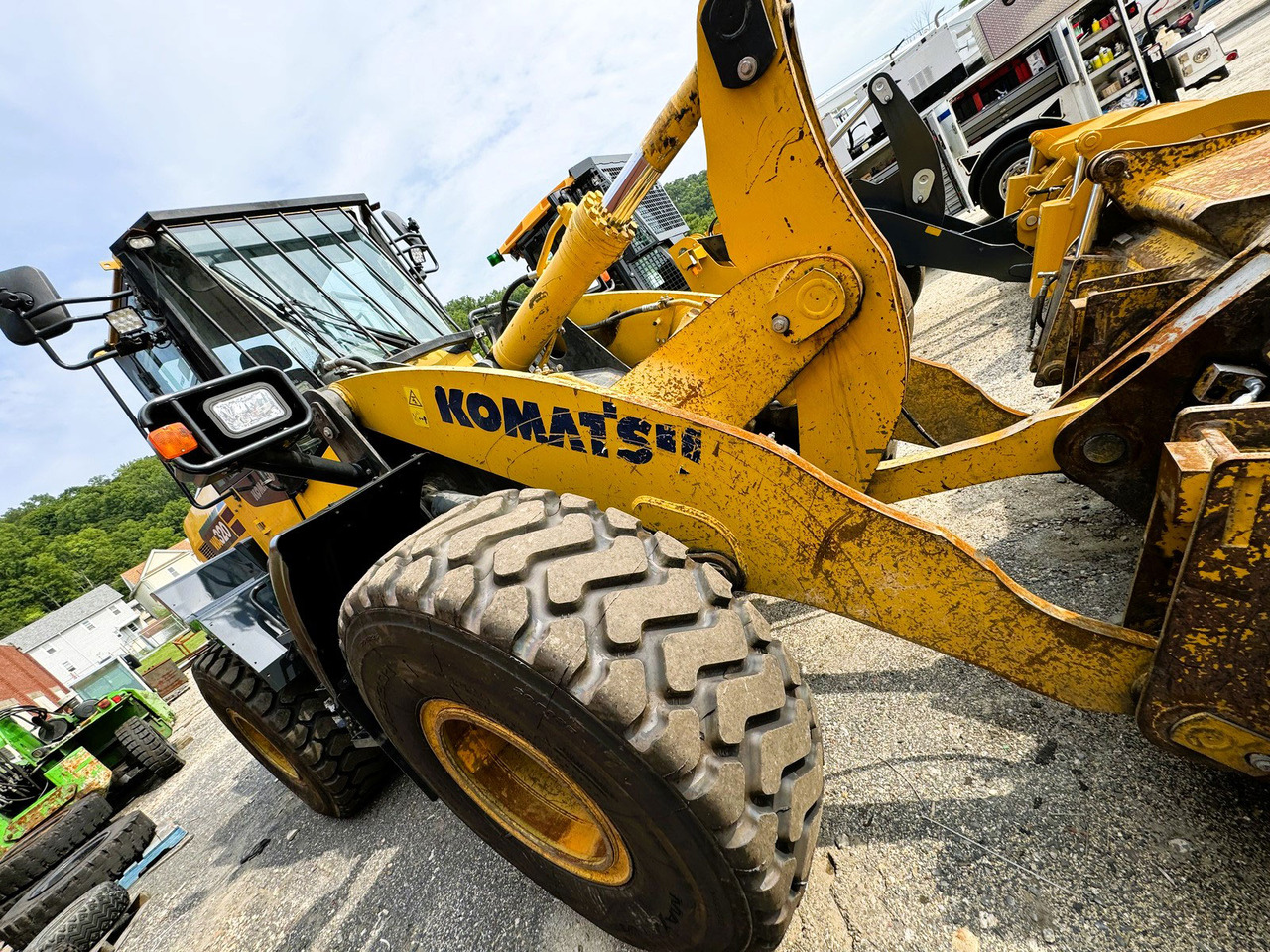 Komatsu WA320-8 - Riteņu iekrāvējs: foto 4 Komatsu WA320-8 - Riteņu iekrāvējs: foto 4