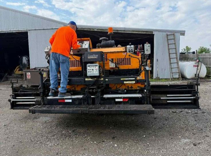 Leeboy 8515E - Asfalta klājējs: foto 5 Leeboy 8515E - Asfalta klājējs: foto 5