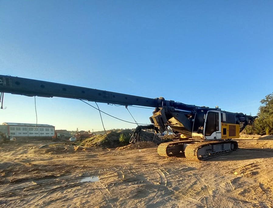 Liebherr LRB 155 - Pāļu dzinējs: foto 1 Liebherr LRB 155 - Pāļu dzinējs: foto 1