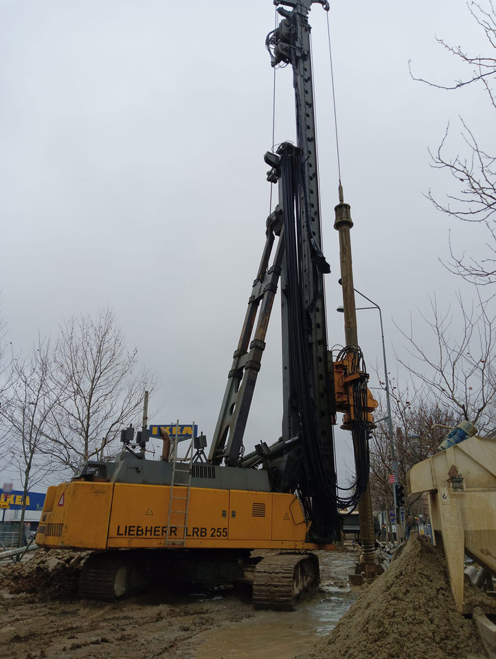 Liebherr LRB 255 - Pāļu dzinējs: foto 3 Liebherr LRB 255 - Pāļu dzinējs: foto 3