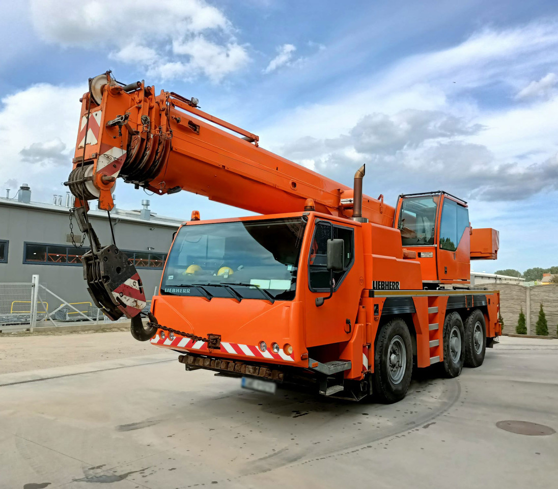 Liebherr LTM 1045-3.1 - Autoceltnis: foto 2 Liebherr LTM 1045-3.1 - Autoceltnis: foto 2
