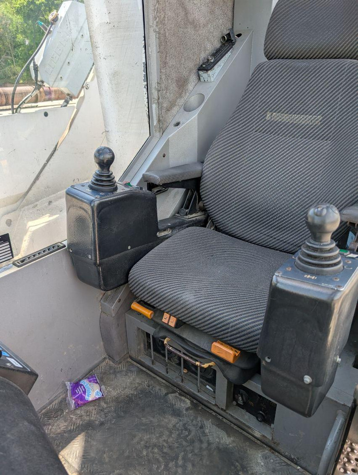 Liebherr LTM 1220-5.1 - Autoceltnis: foto 4 Liebherr LTM 1220-5.1 - Autoceltnis: foto 4