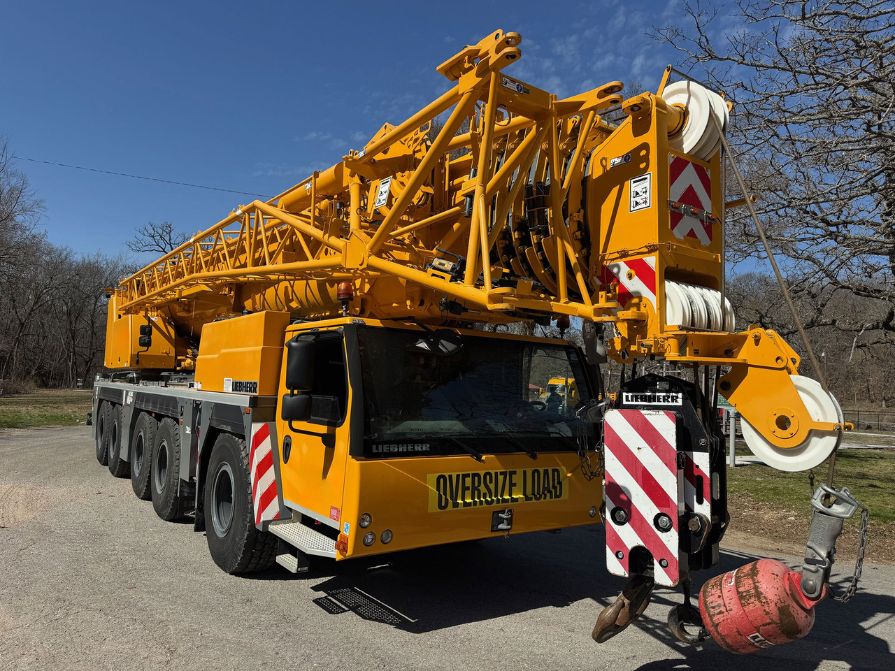 Liebherr LTM 1230-5.1 - Autoceltnis: foto 4 Liebherr LTM 1230-5.1 - Autoceltnis: foto 4
