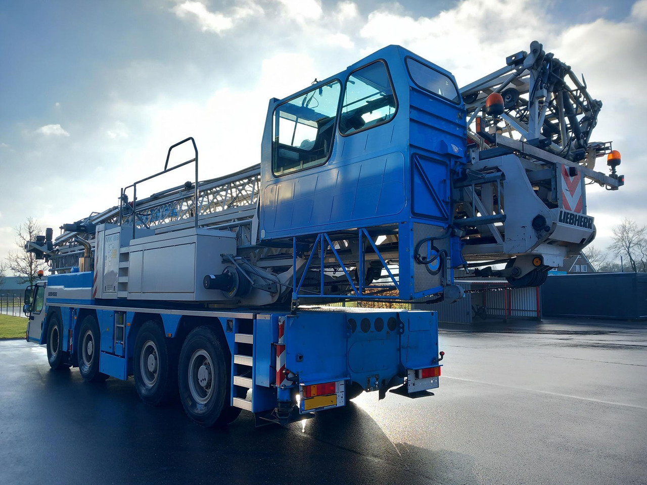 Liebherr MK 88 - Autoceltnis: foto 3 Liebherr MK 88 - Autoceltnis: foto 3