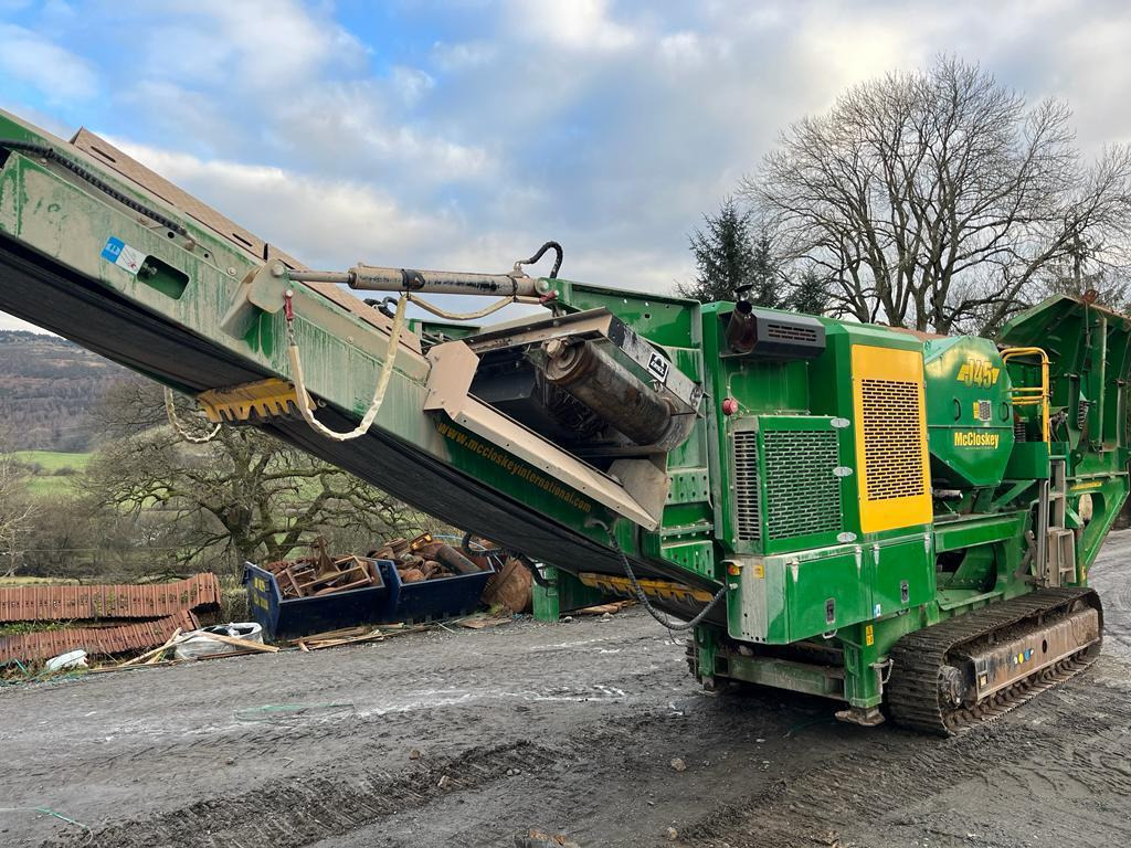 McCloskey J45 - Žokļu drupinātājs: foto 1 McCloskey J45 - Žokļu drupinātājs: foto 1