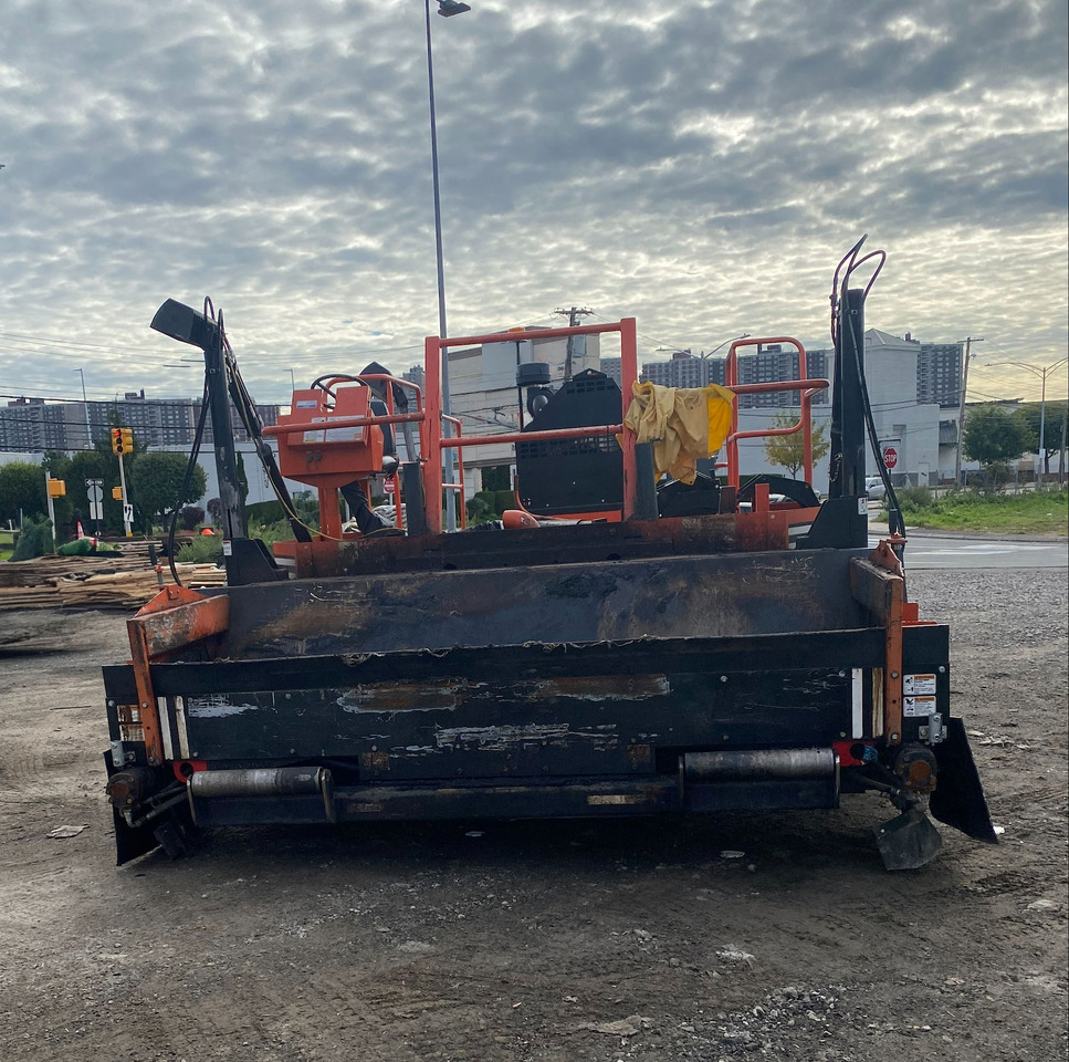 Midland SPD-10 - Asfalta klājējs: foto 4 Midland SPD-10 - Asfalta klājējs: foto 4