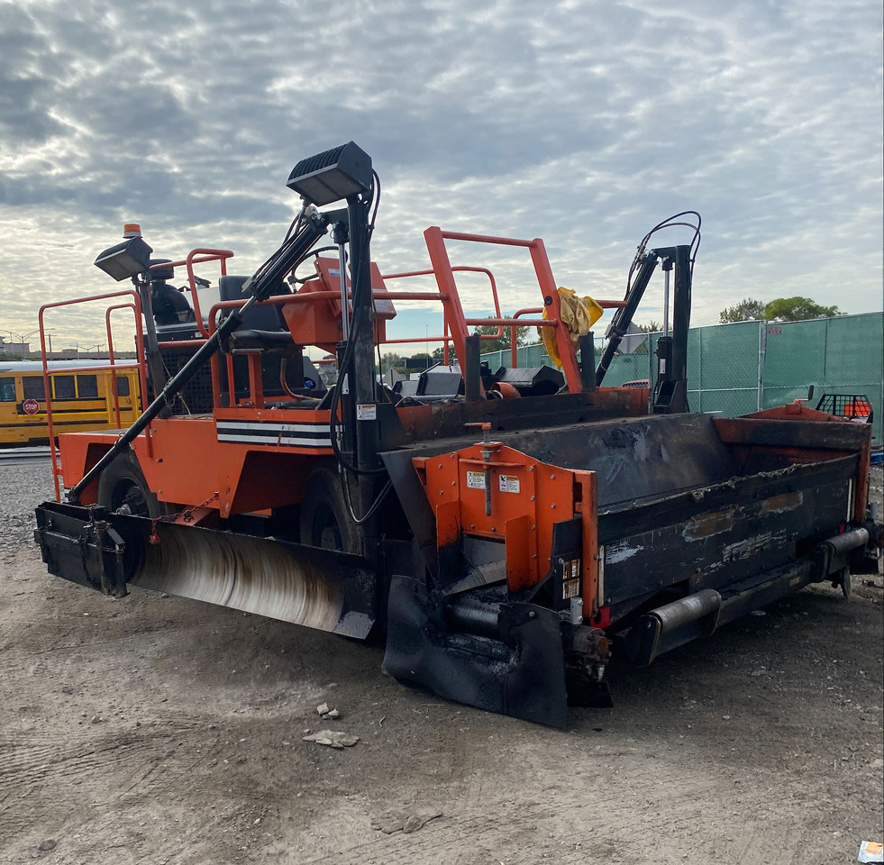 Midland SPD-10 - Asfalta klājējs: foto 2 Midland SPD-10 - Asfalta klājējs: foto 2