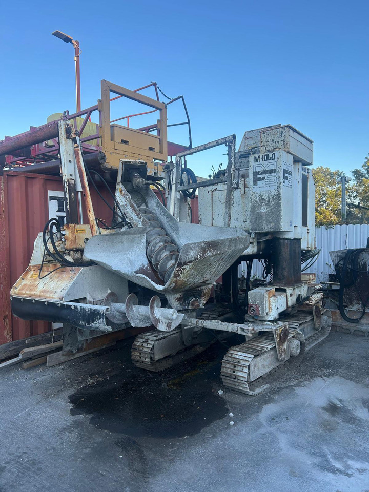 Miller Formless M-1000 - Asfalta klājējs: foto 1 Miller Formless M-1000 - Asfalta klājējs: foto 1